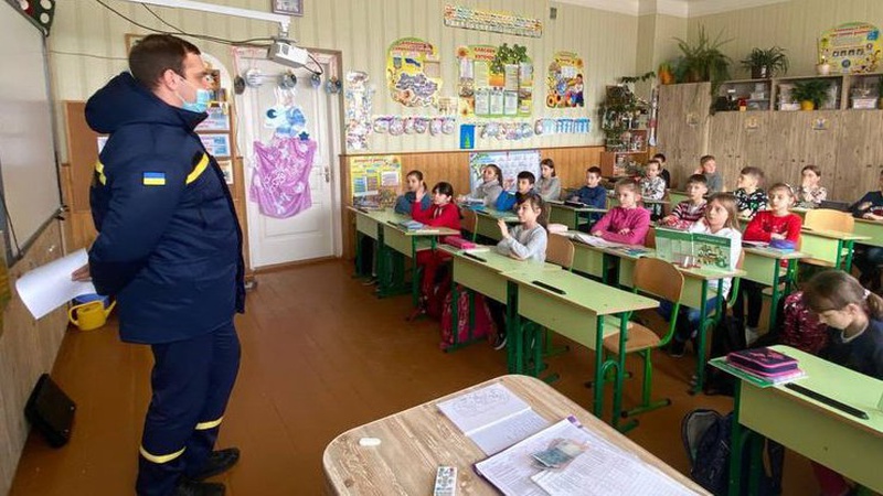 Після загибелі школяра у Володимирі учням заборонили виходити зі школи на перервах