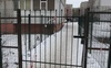 У Луцьку демонтують самовільно влаштований паркан ОСББ