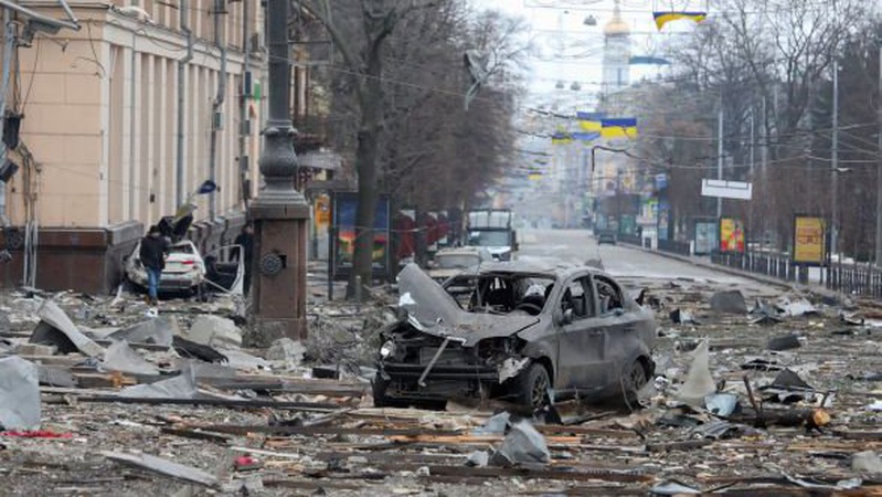 На Київщині й Херсонщині чули вибухи, на Донеччині бої по всій лінії фронту: ситуація у регіонах