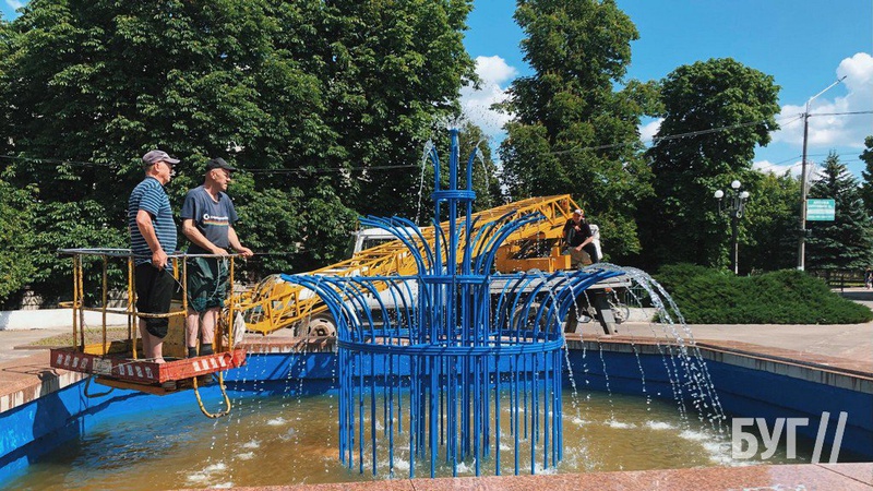 У Нововолинську запрацювали фонтани