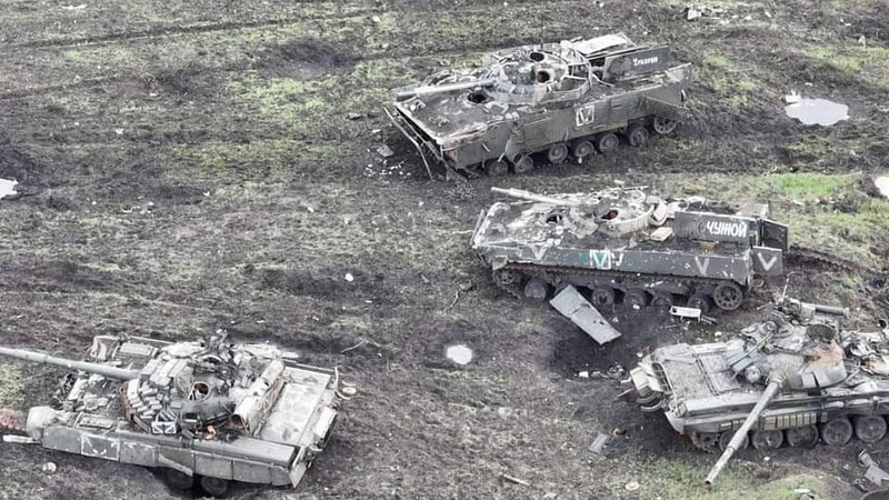 Мінус 8 танків і 620 орків: назвали втрати рф за 18 квітня