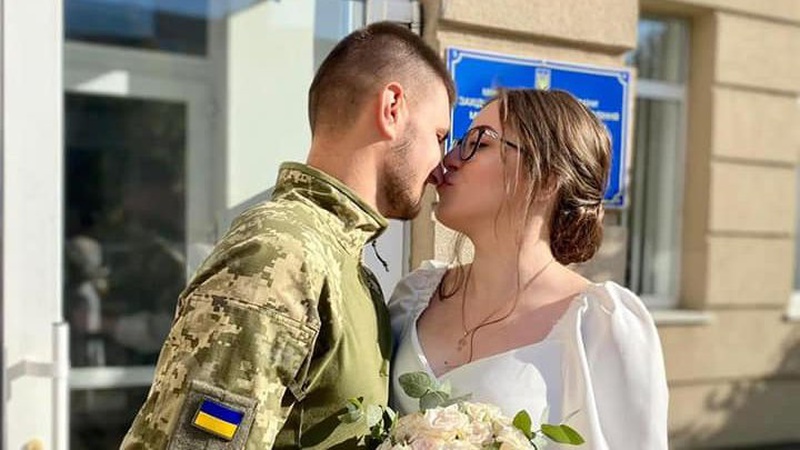 У День захисників і захисниць в Україні одружилися понад 1,3 тисячі пар