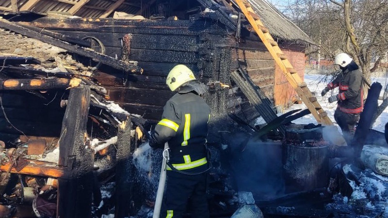 Волинські рятувальники ліквідували пожежу у житловому будинку. ФОТО