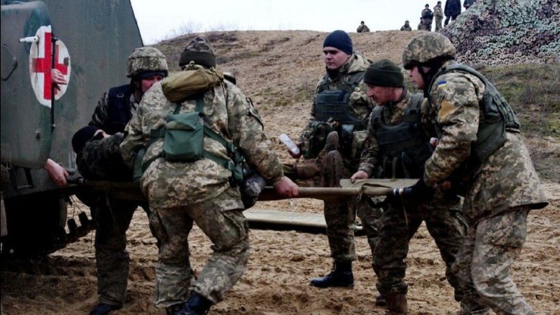 Окупанти тяжко поранили воїна ЗСУ на Донбасі
