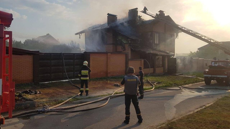 Російські військові обстріляли житлові будинки на Харківщині