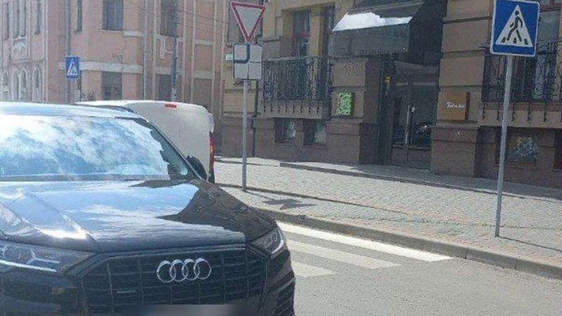 У Луцьку покарали водіїв, які заважають пішоходам