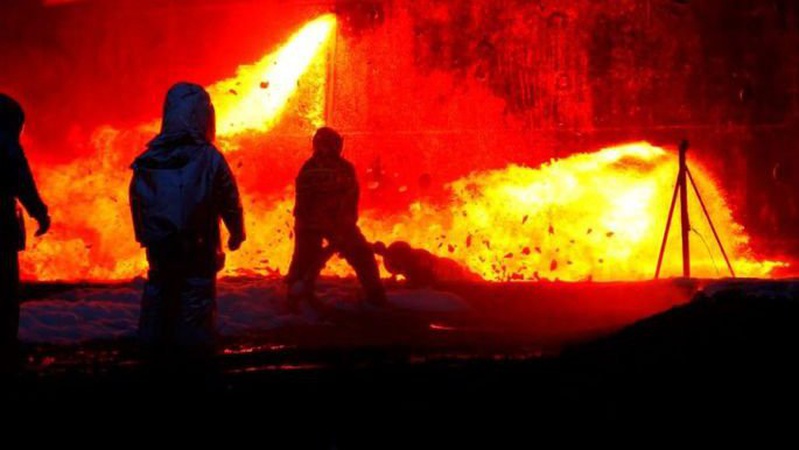 Обстріл Кременчука: Інфраструктура нафтопереробного заводу знищена