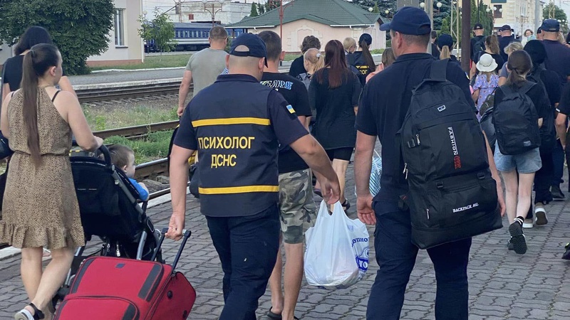 Евакуаційним потягом з Харківщини на Волинь приїхали понад 50 людей