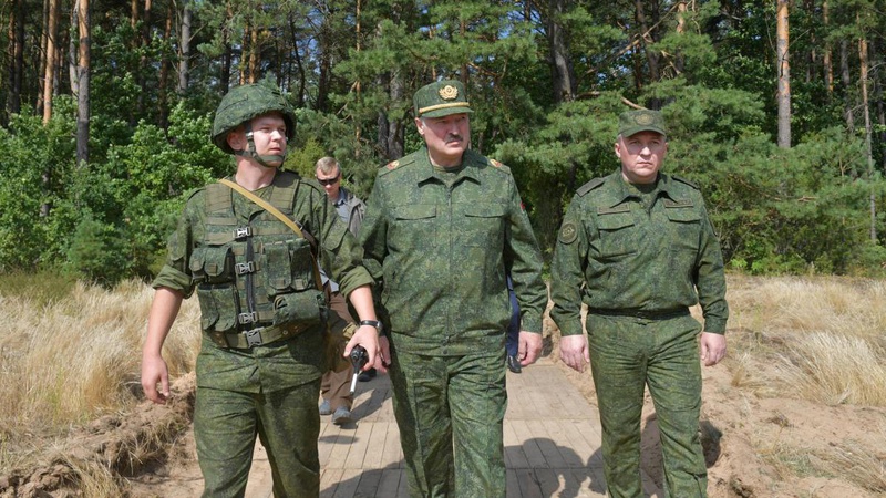 Росіяни з білорусами готують військові «навчання» на кордоні: під загрозою три області