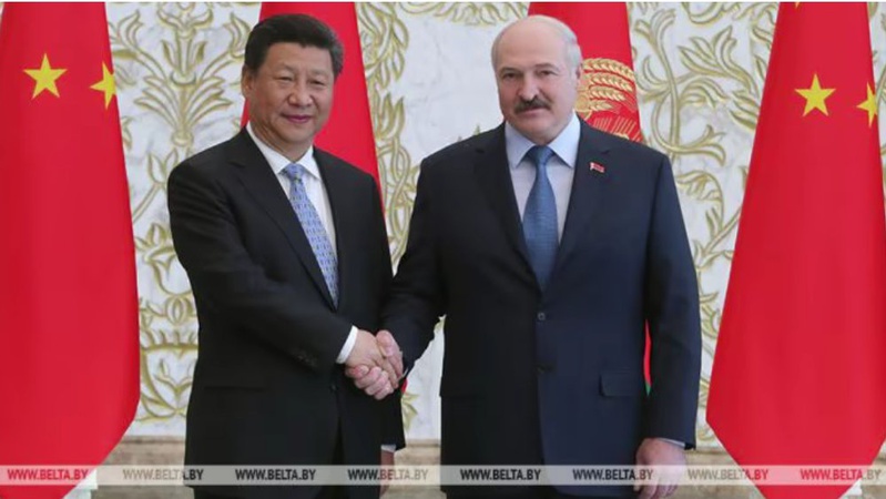 Олександр Лукашенко прилетів до Китаю на переговори із Сі Цзіньпіном