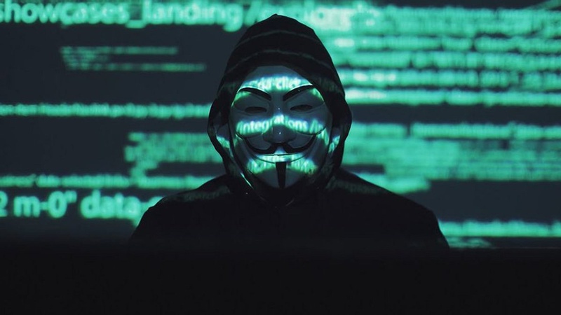 Хакери Anonymous 3 березня обіцяють спустошити рахунки росіян і направити кошти на ЗСУ. ВІДЕО