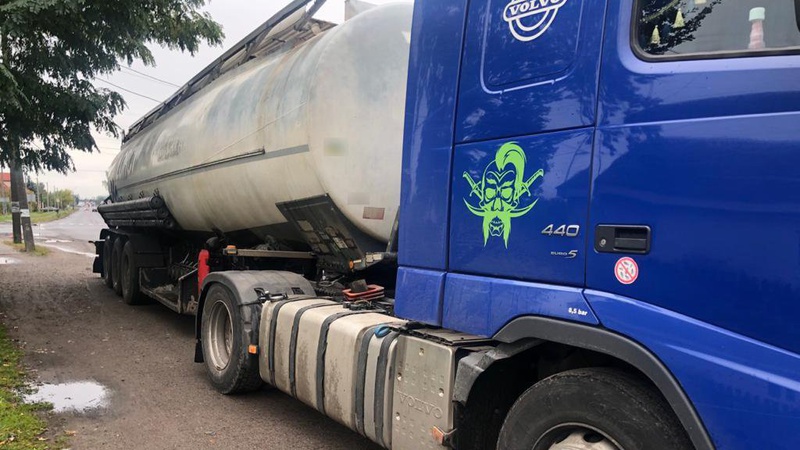У Любомлі затримали водія вантажівки, якою незаконно перевозили пальне