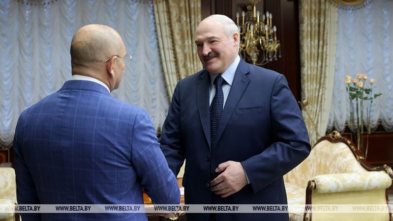 «Слуга народу» здійснив давню мрію – особисто познайомився з Лукашенком