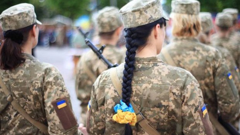 Мобілізація жінок в Україні: в ЗСУ розказали, хто підлягає призову й озвучили список посад