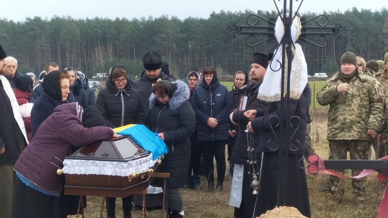 Десять місяців кривавого пекла: у Рожищі прощалися із загиблим Героєм Святославом Симінським