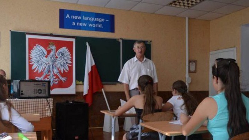 Польща очікує у школах ще 200 тисяч українських дітей з вересня