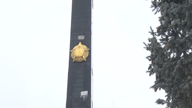 Найближчим часом у Луцьку на меморіалі демонтують комуністичну символіку, – мер