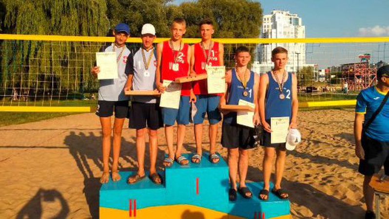 Юні волиняни – срібні призери всеукраїнської спартакіади з пляжного волейболу