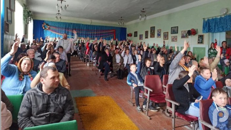 Парафіяльна громада села Сокіл вирішила перейти до ПЦУ, священника чекали й не дочекалися