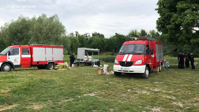 Волинські рятувальники перетворили воду зі Стиру у питну