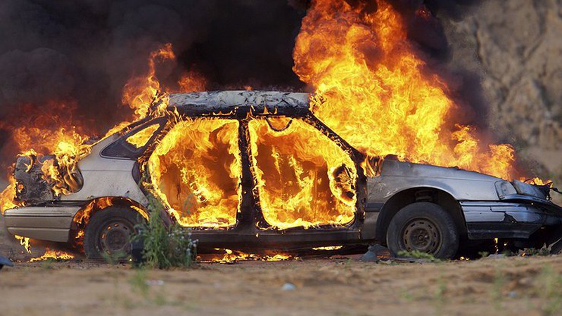 У селі на Волині спалахнув автомобіль. ФОТО