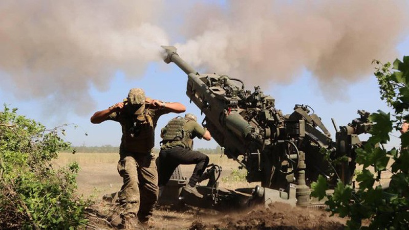 За добу українські захисники ліквідували 300 окупантів, 18 танків й 20 бронемашин