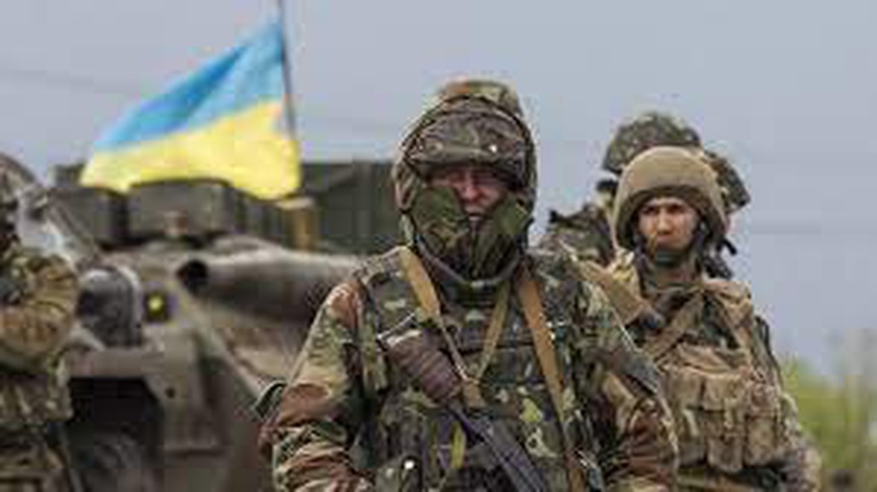 Воєнний стан та загальну мобілізацію в Україні продовжили до 21 листопада