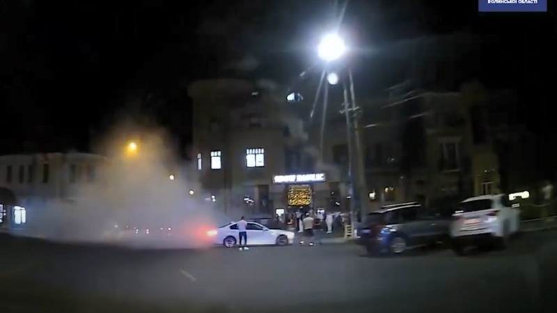 У Луцьку затримали п’яного водія, який «хизувався» своїм авто вулицями міста. ВІДЕО