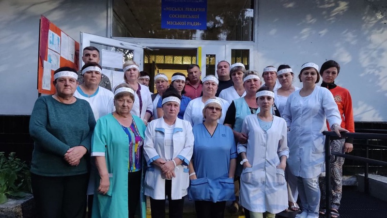 На Львівщині оголосили голодування медики: в НСЗУ кажуть, що лікарня не заробляє