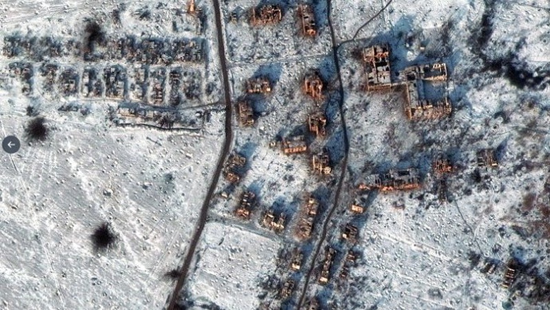 Тисячі вирв від снарядів: з’явились супутникові знімки Соледара та Бахмута