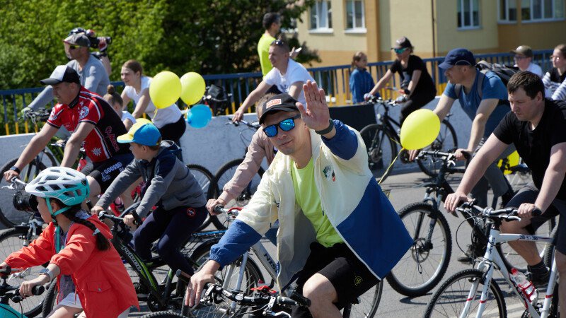 Велодень-2023: вулицями Луцька проїхалося тисячі велосипедистів. ФОТО
