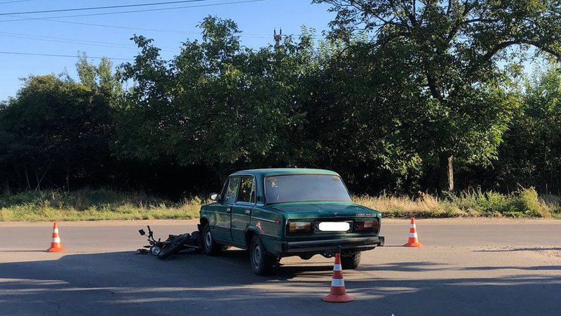 16-річний волинянин влетів на мотоциклі у ВАЗ