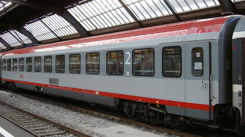 Укрзалізниця анонсувала новий безпересадковий вагон з Австрії до України