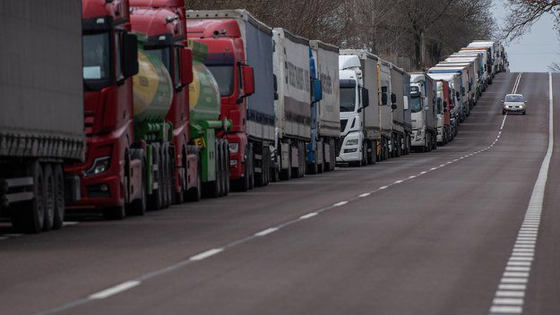 Польські перевізники пришвидшили рух вантажівок на «Ягодині»