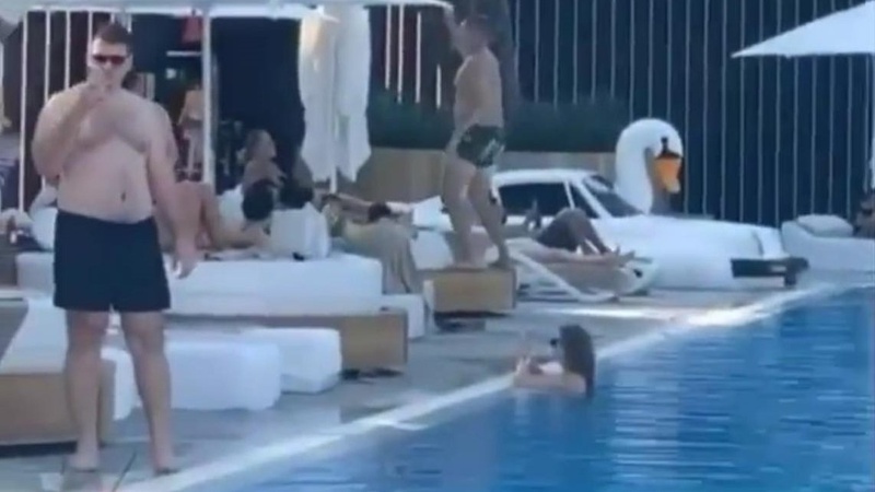 Поки збирали гроші, лучанин Дарій Зажицький танцював біля басейну в Туреччині, – ЗМІ