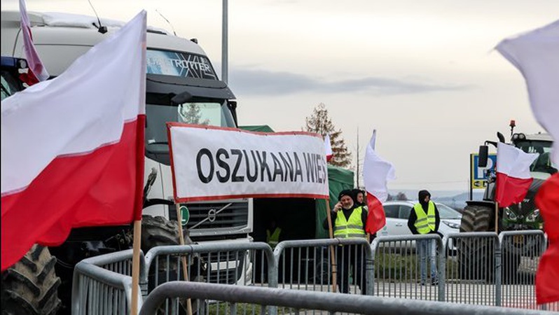 Зеленський прокоментував експортну блокаду кордону з Польщею
