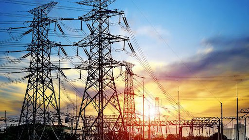 В Україні хочуть зрівняти та підвищити тарифи на електроенергію