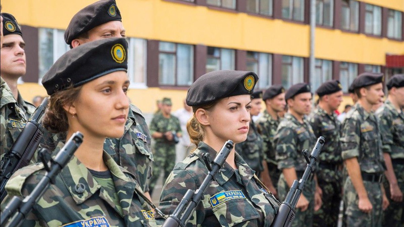 Військовий облік жінок з 1 жовтня: відповідаємо на три головні питання