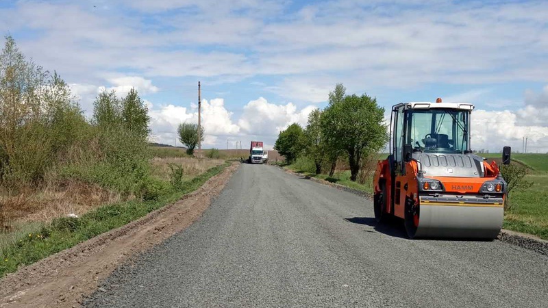 Між селами на Горохівщині відремонтували дорогу