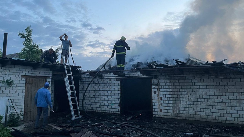 У селі на Волині горіла господарська будівля