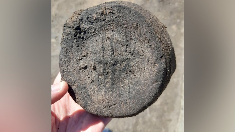 На Волині археологи знайшли ще одне денце з тавром тризуба