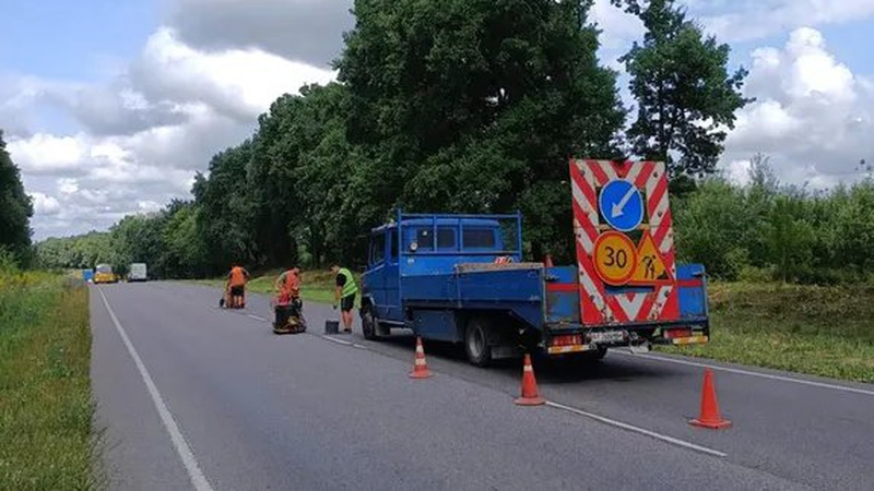 На Волині ремонтують дві дороги державного значення. ФОТО