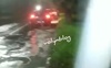 У Луцьку на Ківерцівській через дощ 5 авто вскочили у глибоку вибоїну. ВІДЕО