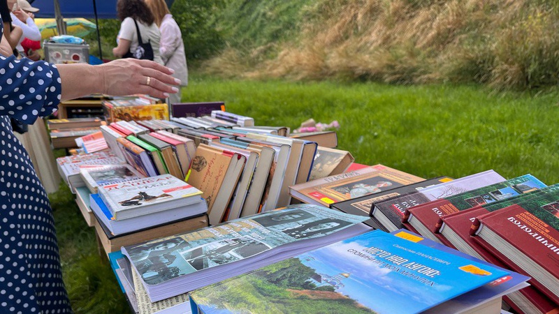 Збирали кошти для ЗСУ: у Володимирі відбувся благодійний книжковий ярмарок