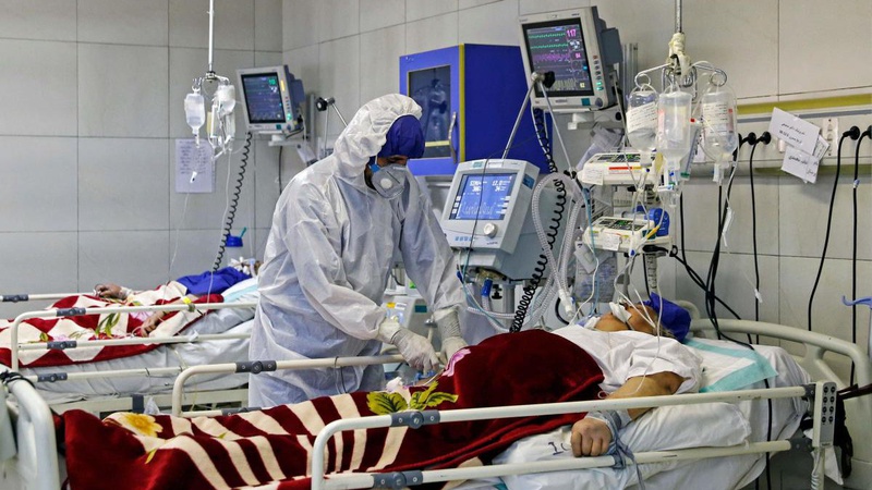 За добу від COVID в Україні померли майже півсотні людей