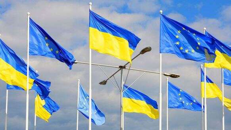 Європарламент порекомендує лідерам ЄС надати Україні статус кандидата на вступ