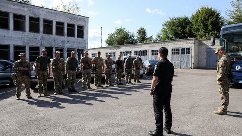 Поліцейські з Волині вирушили у зону бойових дій. ФОТО