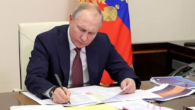 ISW: Кремль створює новий образ путіна та реабілітує імідж міноборони