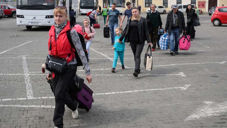 3,2 млн українських біженців отримали тимчасовий захист у ЄС
